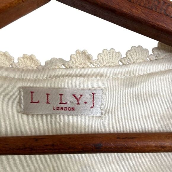 Lily J London Floral Lace Overlay Pullover Long Sleeve Blouse Cream Size Small - Picture 5 of 6